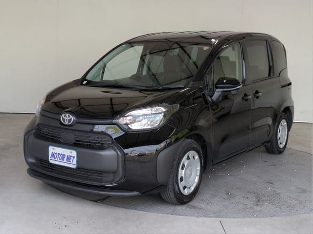 TOYOTA SIENTA HYBRID