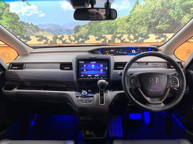 Car thumbnail 2