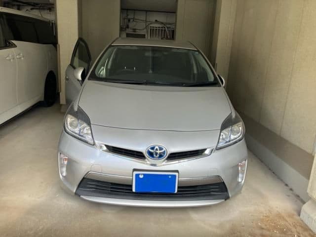 TOYOTA PRIUS PHV