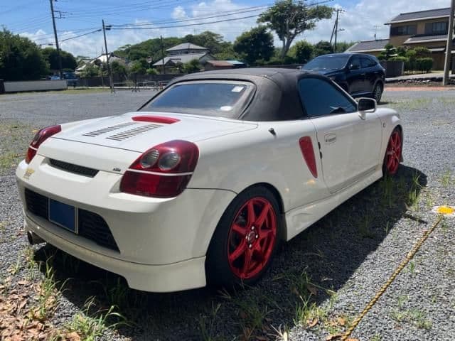 Car thumbnail 4