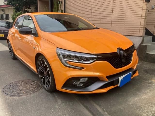 RENAULT