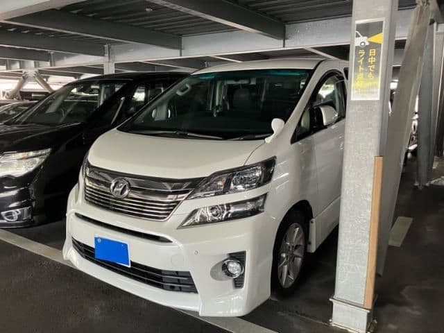 TOYOTA VELLFIRE