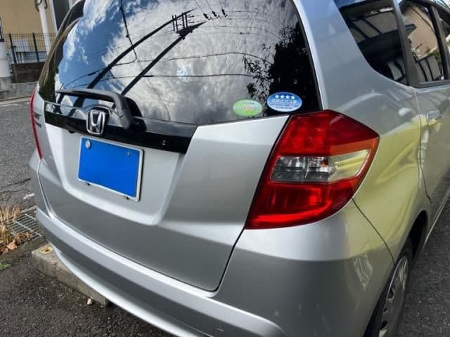 Car thumbnail 3