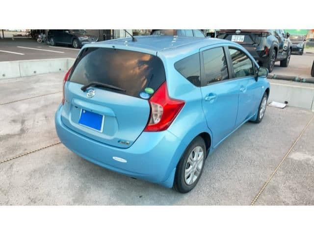 Car thumbnail 4