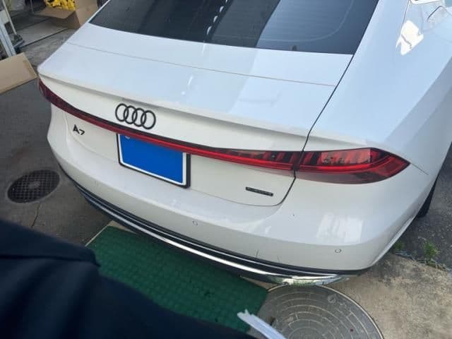 Car thumbnail 4