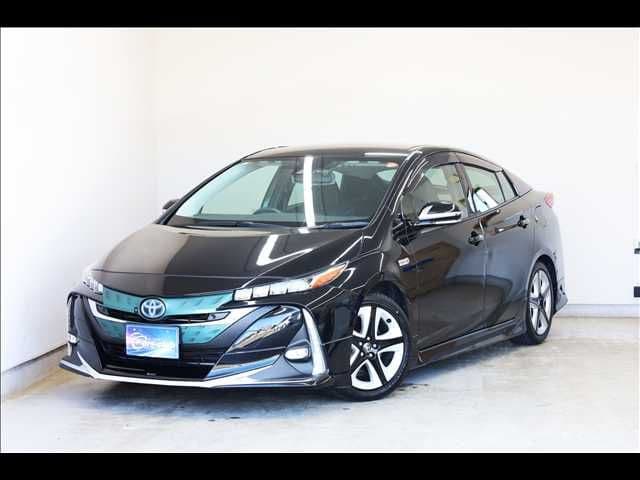 TOYOTA PRIUS PHV