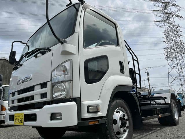 ISUZU FORWARD