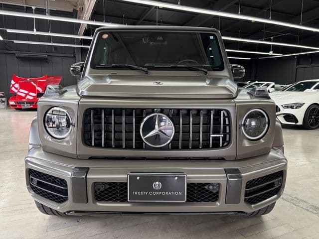 MERCEDES BENZ