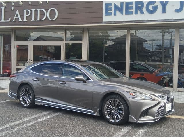 TOYOTA LEXUS LS500h 4WD