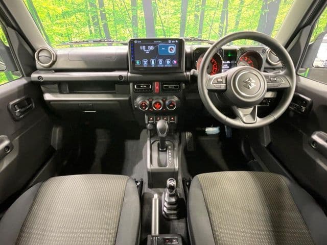 Car thumbnail 4
