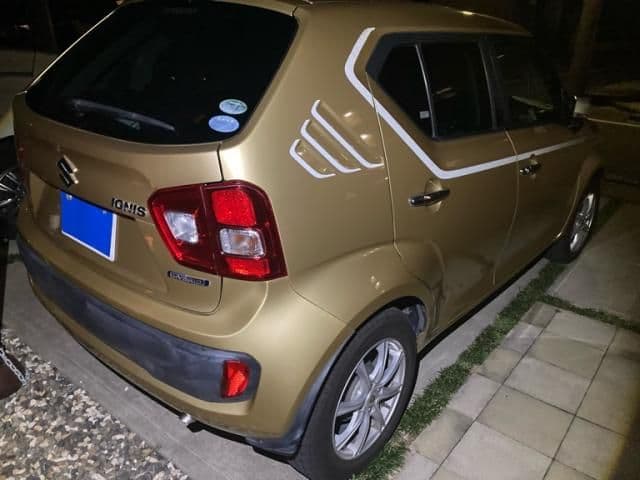 Car thumbnail 4