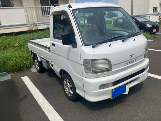 Car thumbnail 3