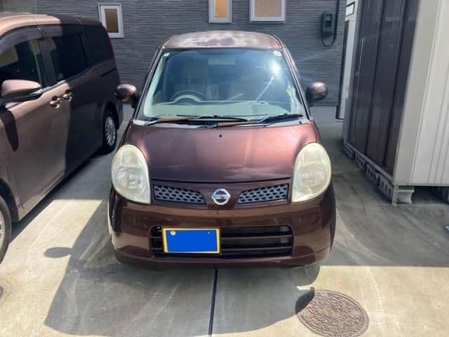 NISSAN