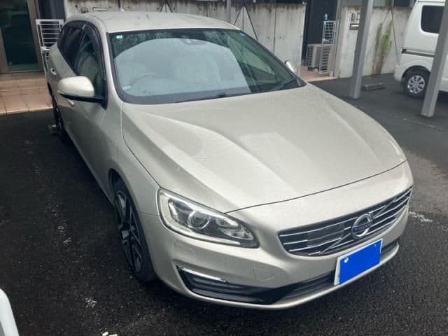 VOLVO