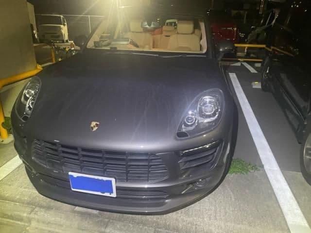 PORSCHE
