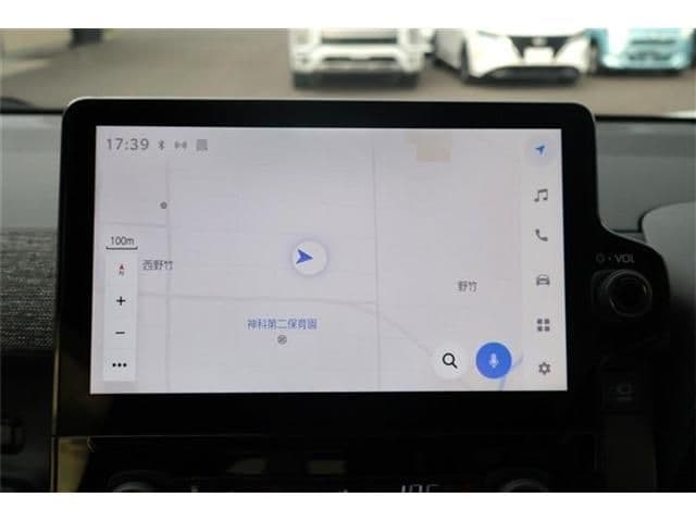 Car thumbnail 3
