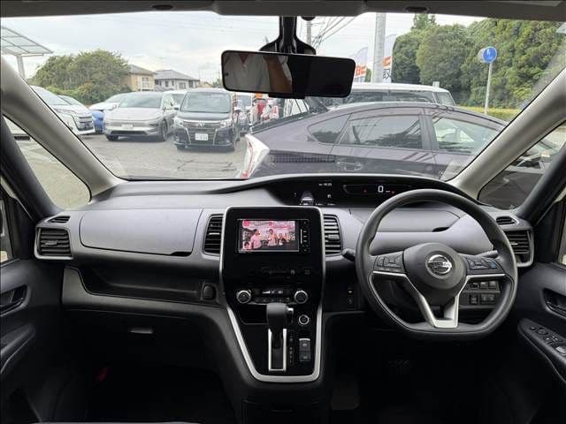 NISSAN