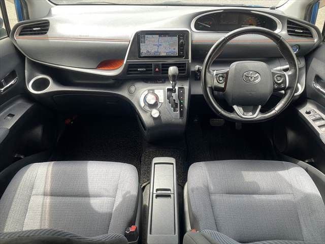 Car thumbnail 3