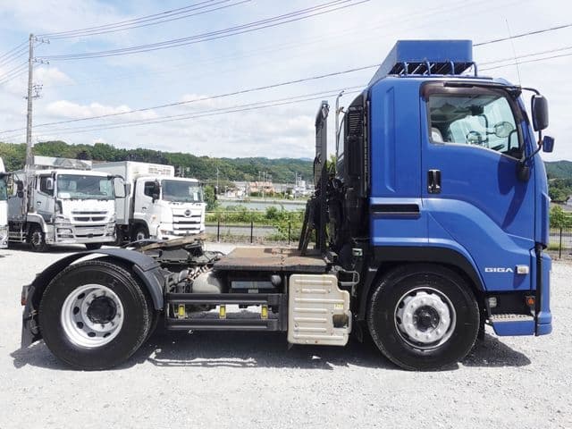 Car thumbnail 4
