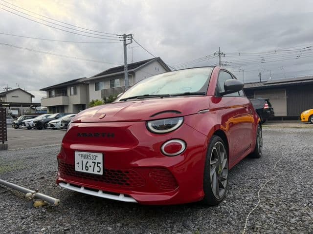 Car image 1