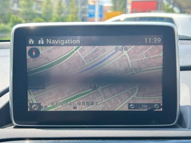 Car thumbnail 4