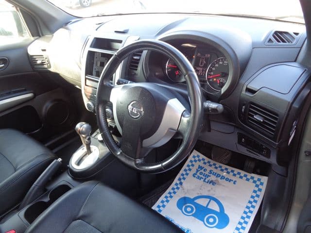 NISSAN