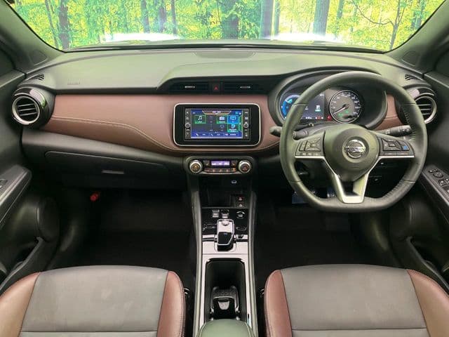 NISSAN