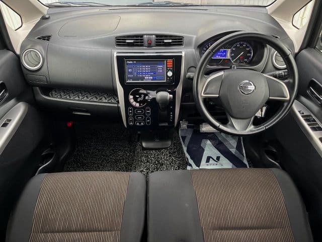 NISSAN