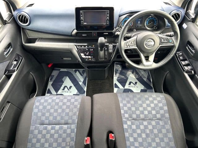 NISSAN