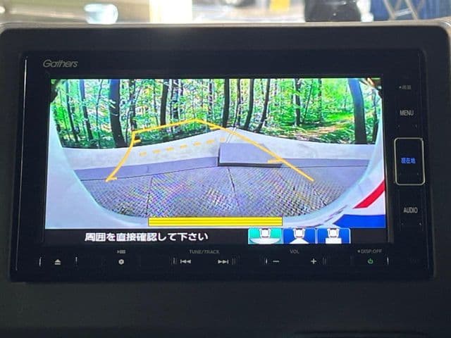 Car thumbnail 4