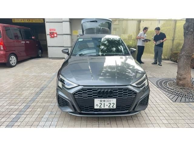 AUDI