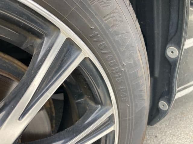 Car thumbnail 4