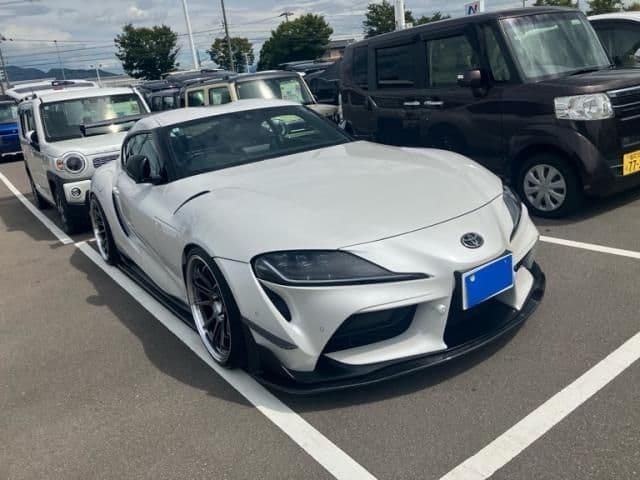 Car thumbnail 3