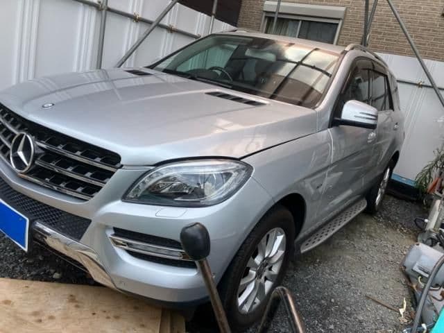MERCEDES BENZ