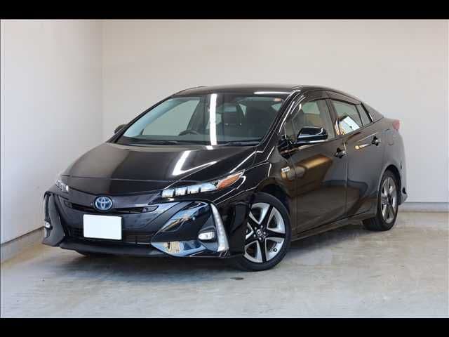 TOYOTA PRIUS PHV