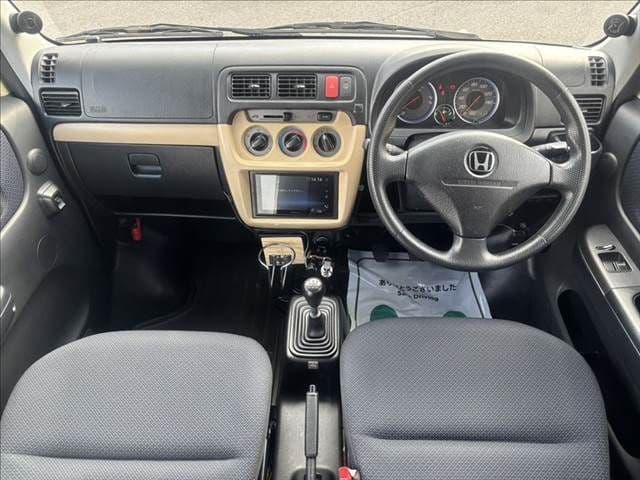 Car thumbnail 3