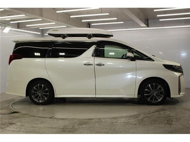 Car thumbnail 4