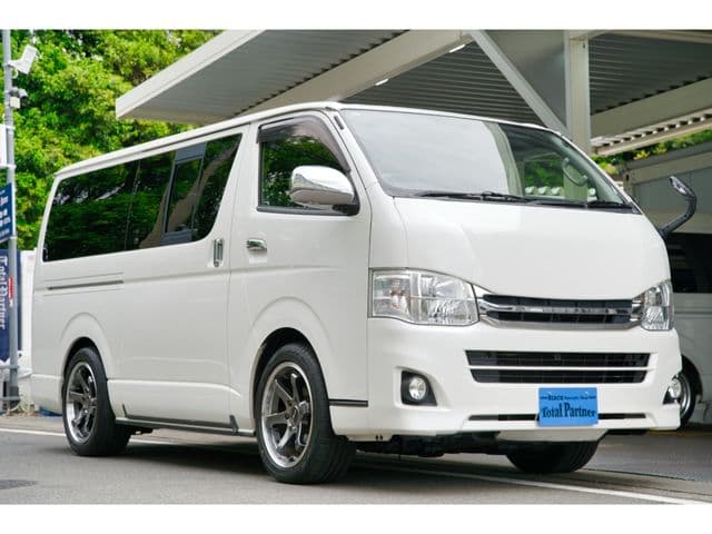 Car image 1