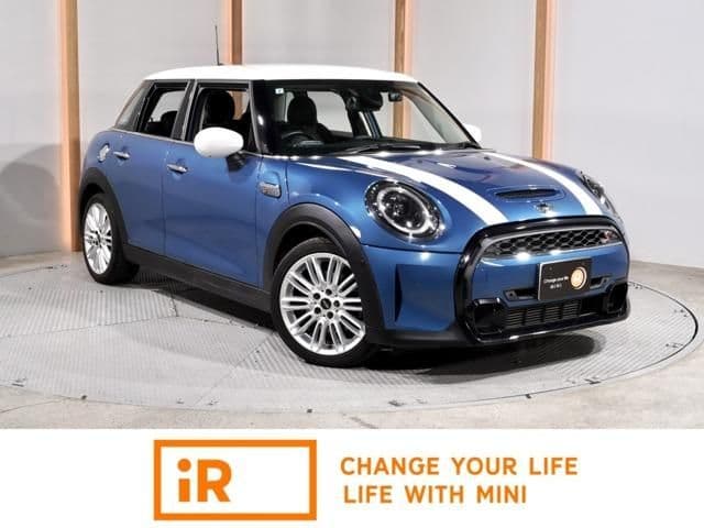 Car image 1