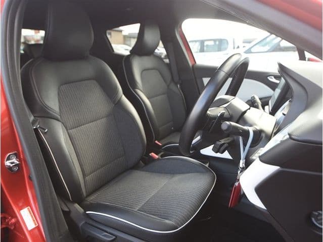 Car thumbnail 4