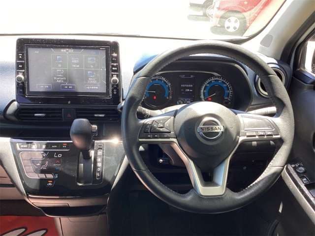 NISSAN