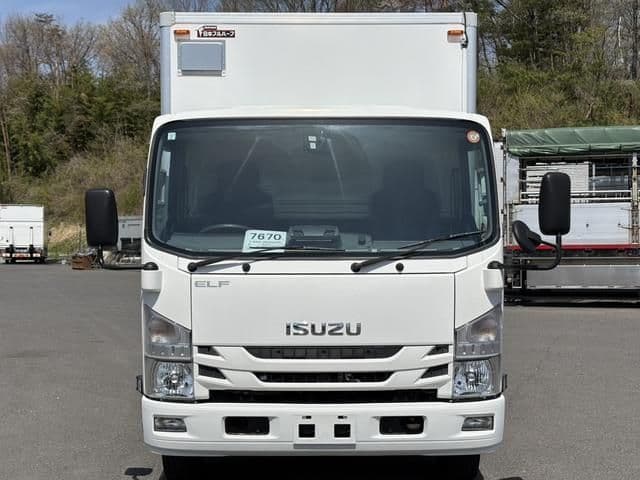 ISUZU