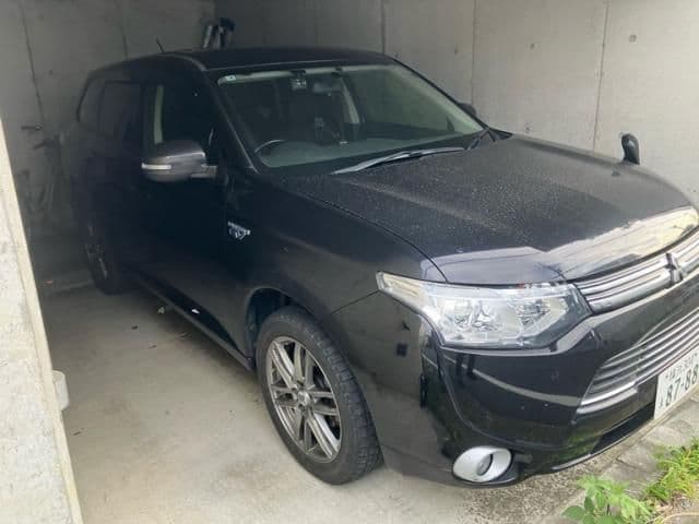 MITSUBISHI OUTLANDER PHEV