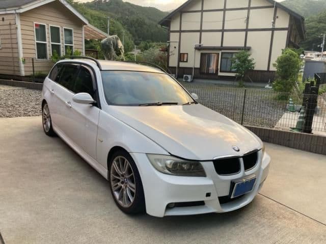 Car thumbnail 3