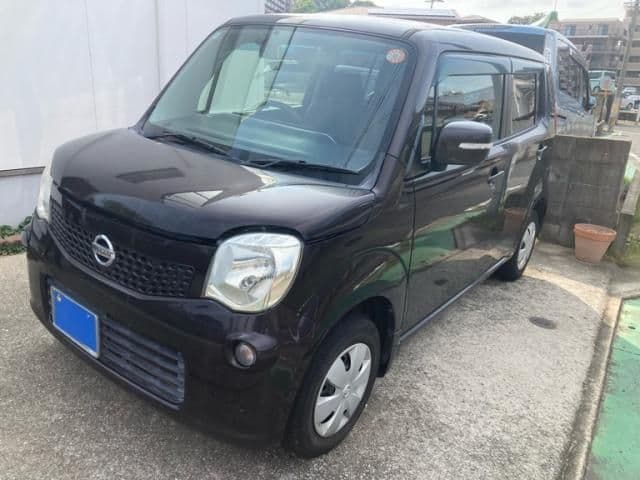NISSAN
