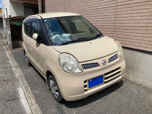 NISSAN
