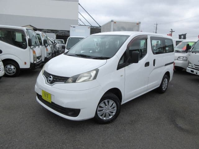 NISSAN NV200 VANETTE van