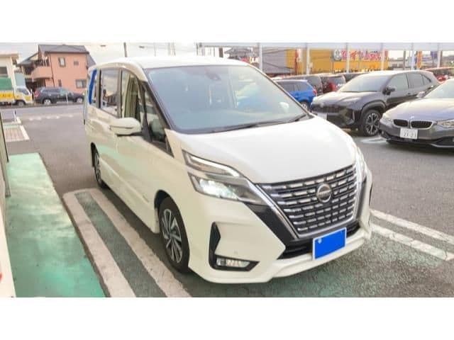 NISSAN SERENA  S-HYBRID
