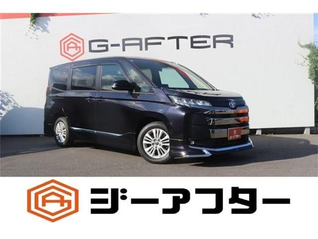 TOYOTA NOAH HYBRID