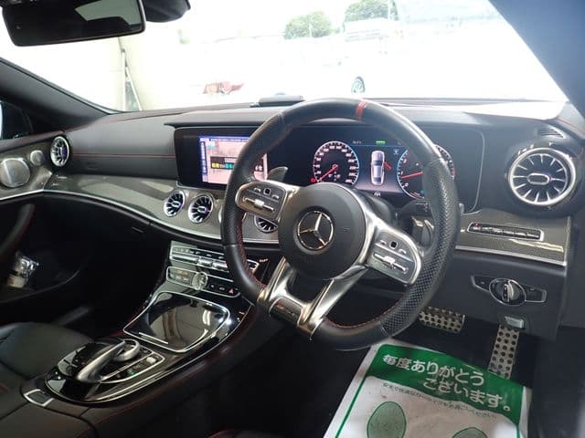MERCEDES BENZ
